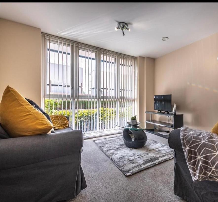 Stylish 2 Bedroom Apartment-Short Term Lets & Serviced Accomodation Reading Extérieur photo
