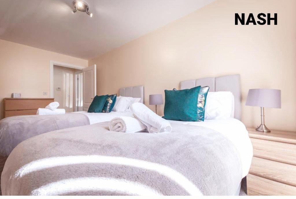 Stylish 2 Bedroom Apartment-Short Term Lets & Serviced Accomodation Reading Extérieur photo