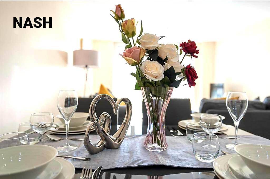 Stylish 2 Bedroom Apartment-Short Term Lets & Serviced Accomodation Reading Extérieur photo