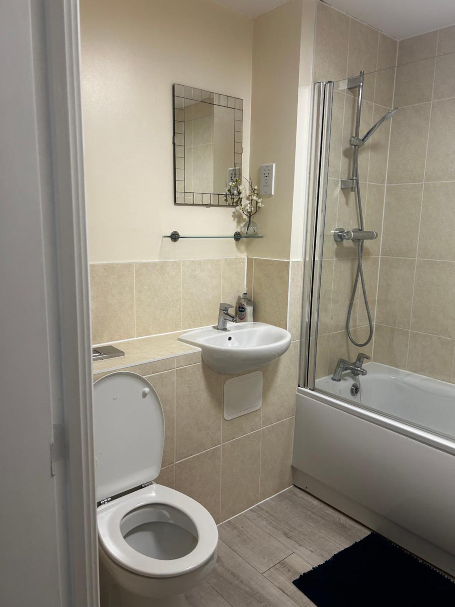 Stylish 2 Bedroom Apartment-Short Term Lets & Serviced Accomodation Reading Extérieur photo